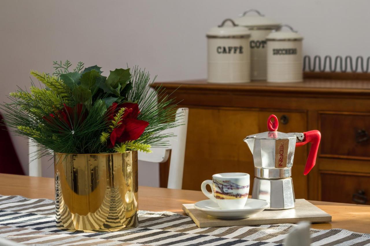 Giu Al Centro Bed and Breakfast Νάπολη Εξωτερικό φωτογραφία