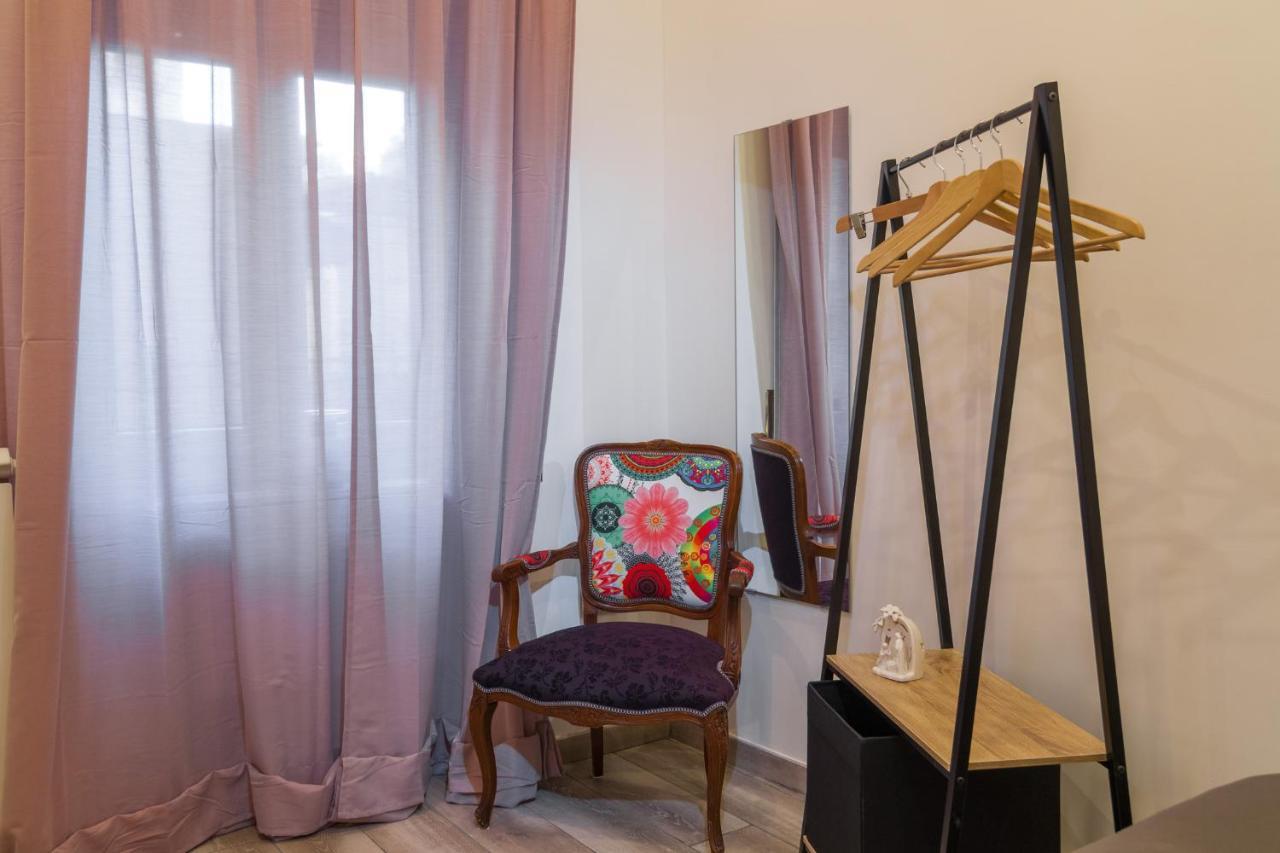 Giu Al Centro Bed and Breakfast Νάπολη Εξωτερικό φωτογραφία