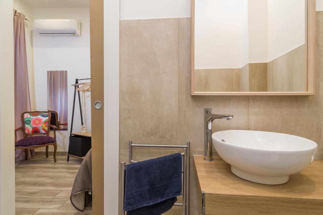 Giu Al Centro Bed and Breakfast Νάπολη Εξωτερικό φωτογραφία