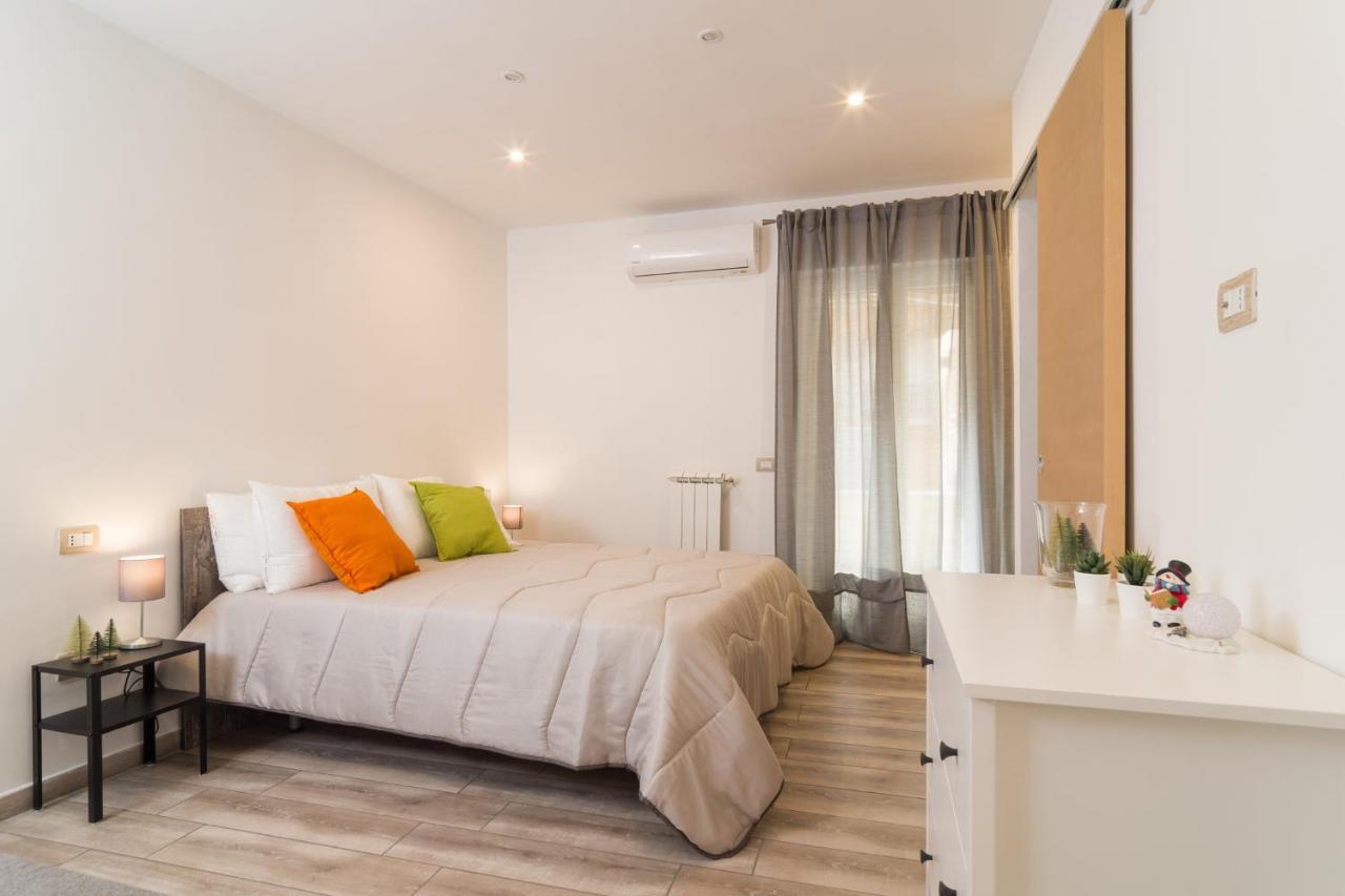 Giu Al Centro Bed and Breakfast Νάπολη Εξωτερικό φωτογραφία