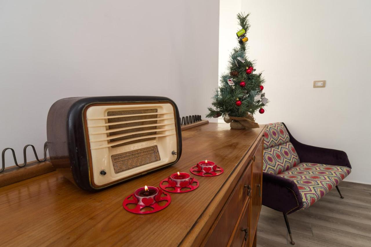Giu Al Centro Bed and Breakfast Νάπολη Εξωτερικό φωτογραφία